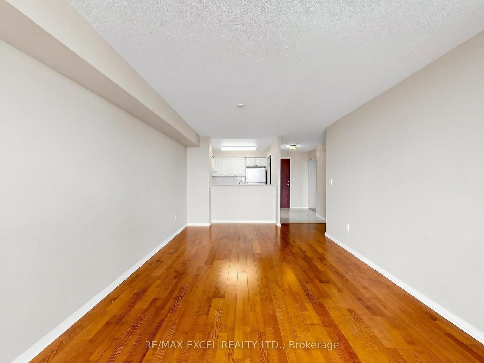 28 Pemberton Avenue, Unit 706 thumbnail 7