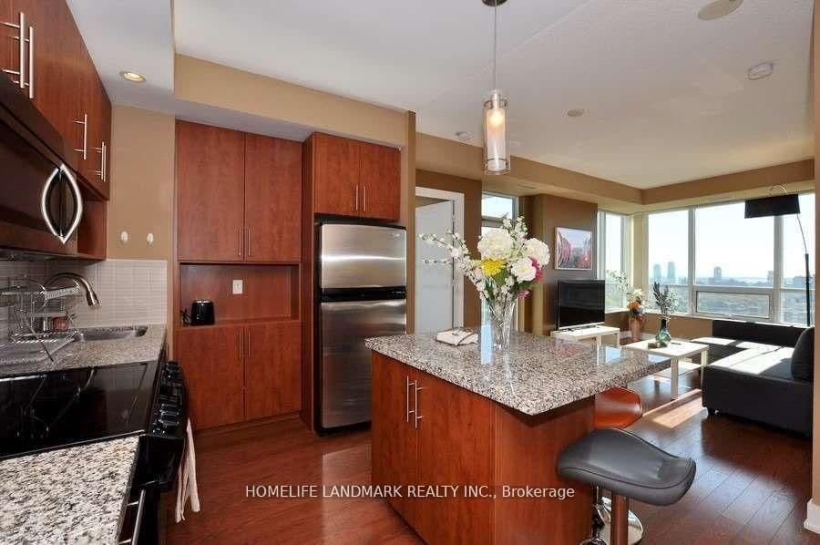 120 Homewood Avenue, Unit 1807 thumbnail 12