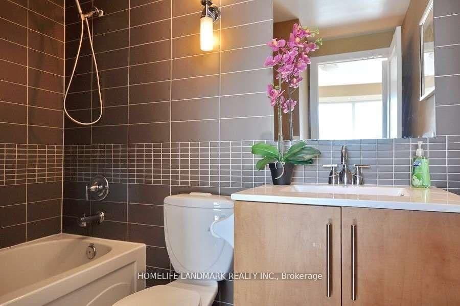 120 Homewood Avenue, Unit 1807 thumbnail 13