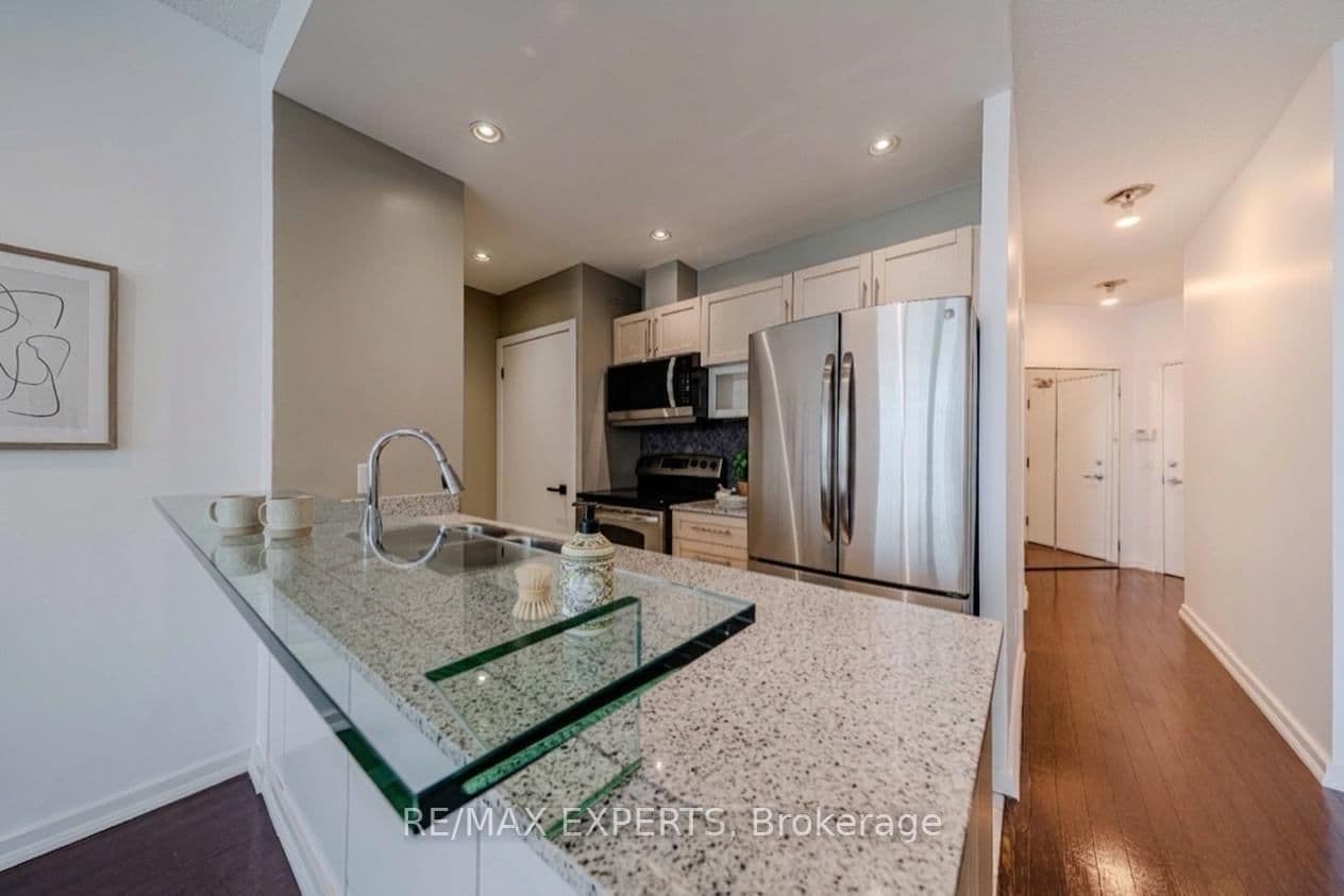 8 York Street, Unit 2905 thumbnail 11