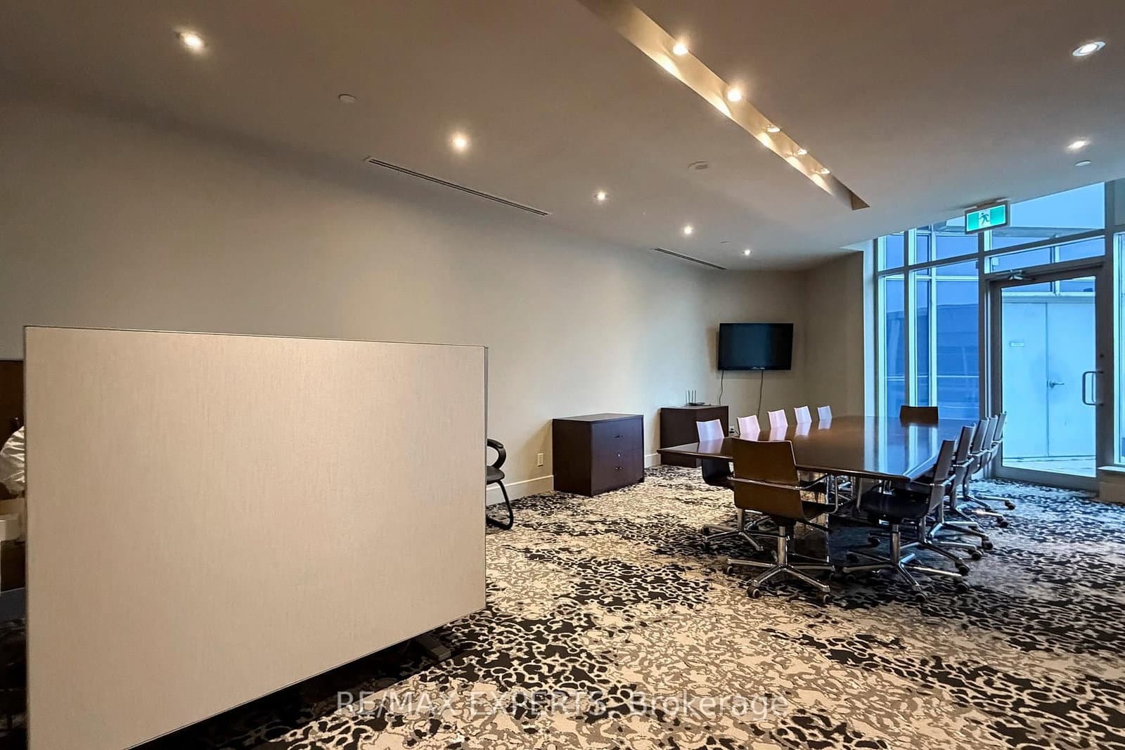 8 York Street, Unit 2905 thumbnail 25