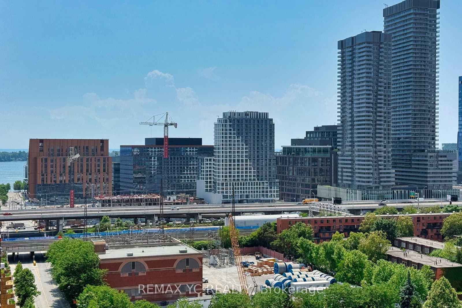 135 Lower Sherbourne Street, Unit 1464 thumbnail 31