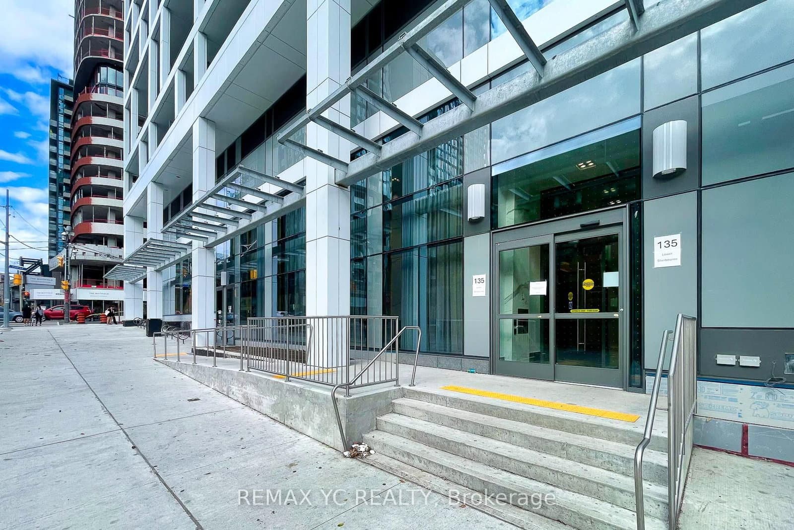 135 Lower Sherbourne Street, Unit 1464 thumbnail 40