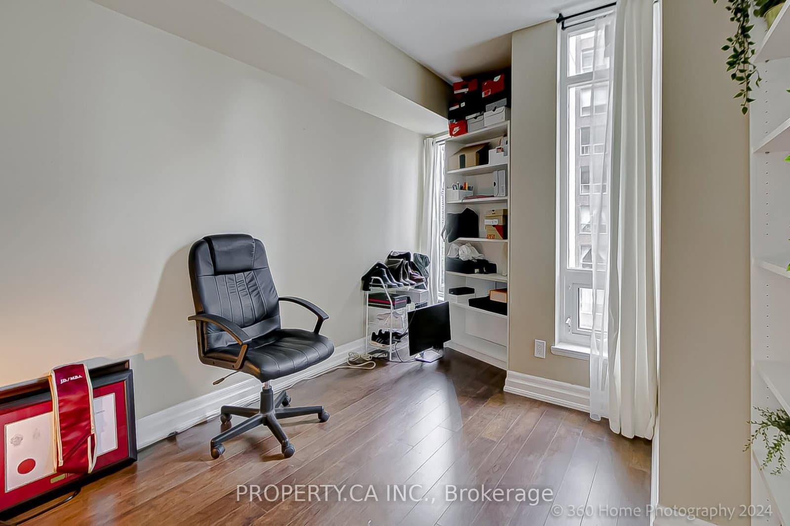 8 Scollard Street, Unit 702 thumbnail 19