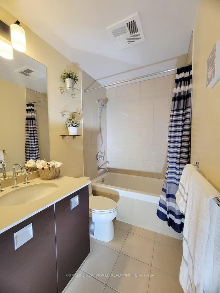 33 Charles Street E, Unit 2706 thumbnail 12