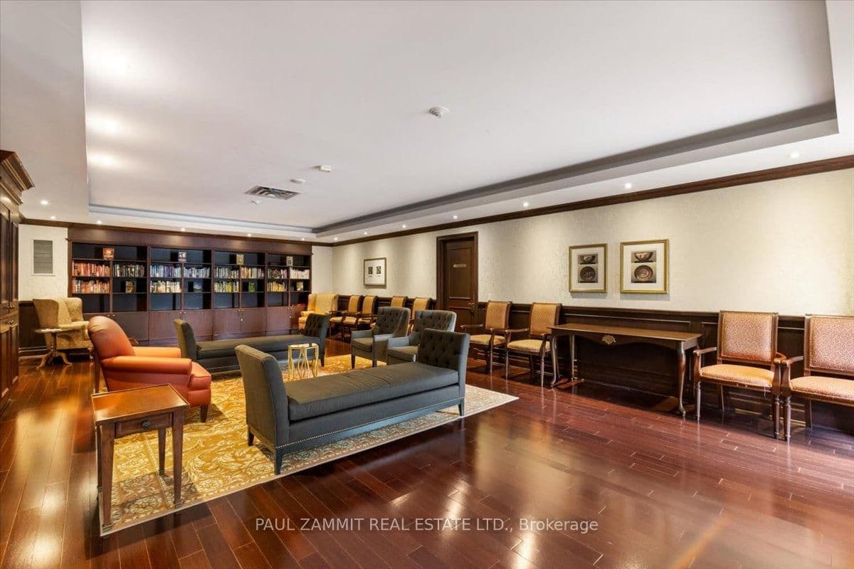 1 Clairtrell Road, Unit 101 thumbnail 16