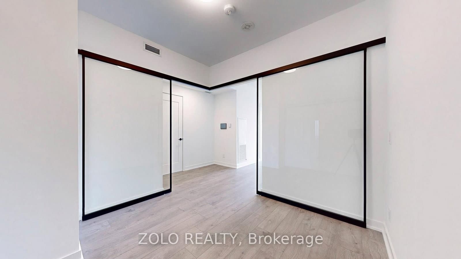 5 Defries Street, Unit 1504 thumbnail 13