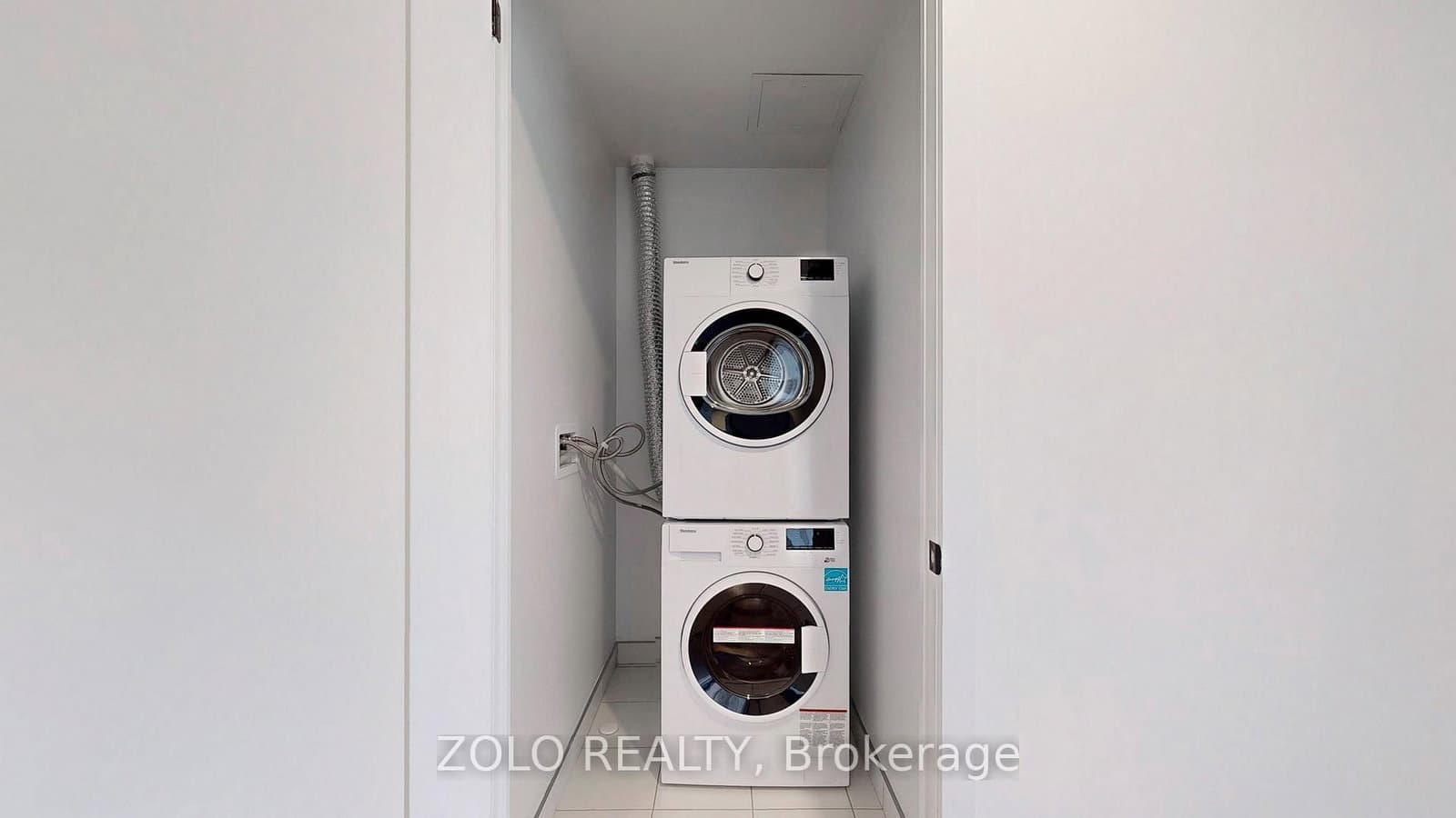 5 Defries Street, Unit 1504 thumbnail 15