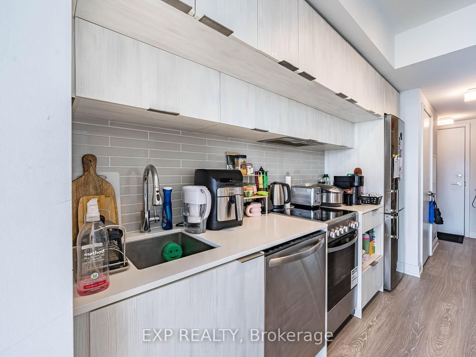 181 Dundas Street E, Unit 3708 thumbnail 11