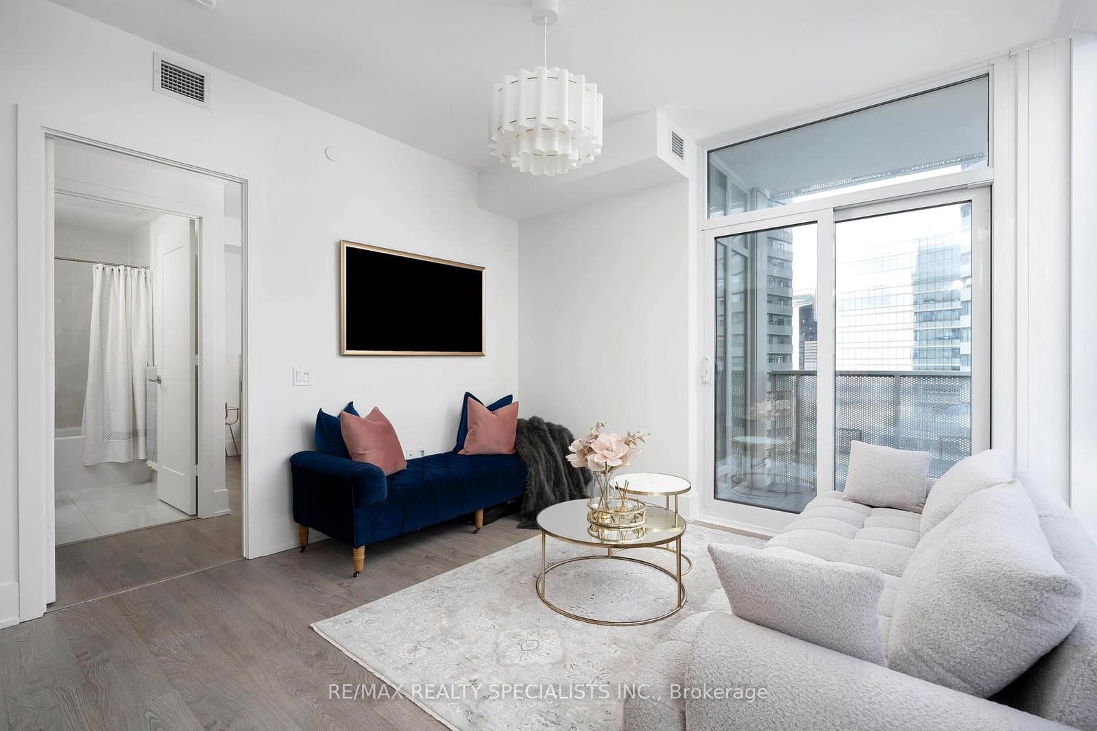 10 York Street, Unit 4303 thumbnail 12