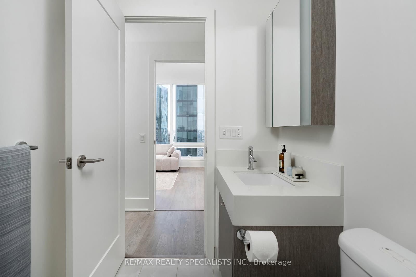 10 York Street, Unit 4303 thumbnail 19