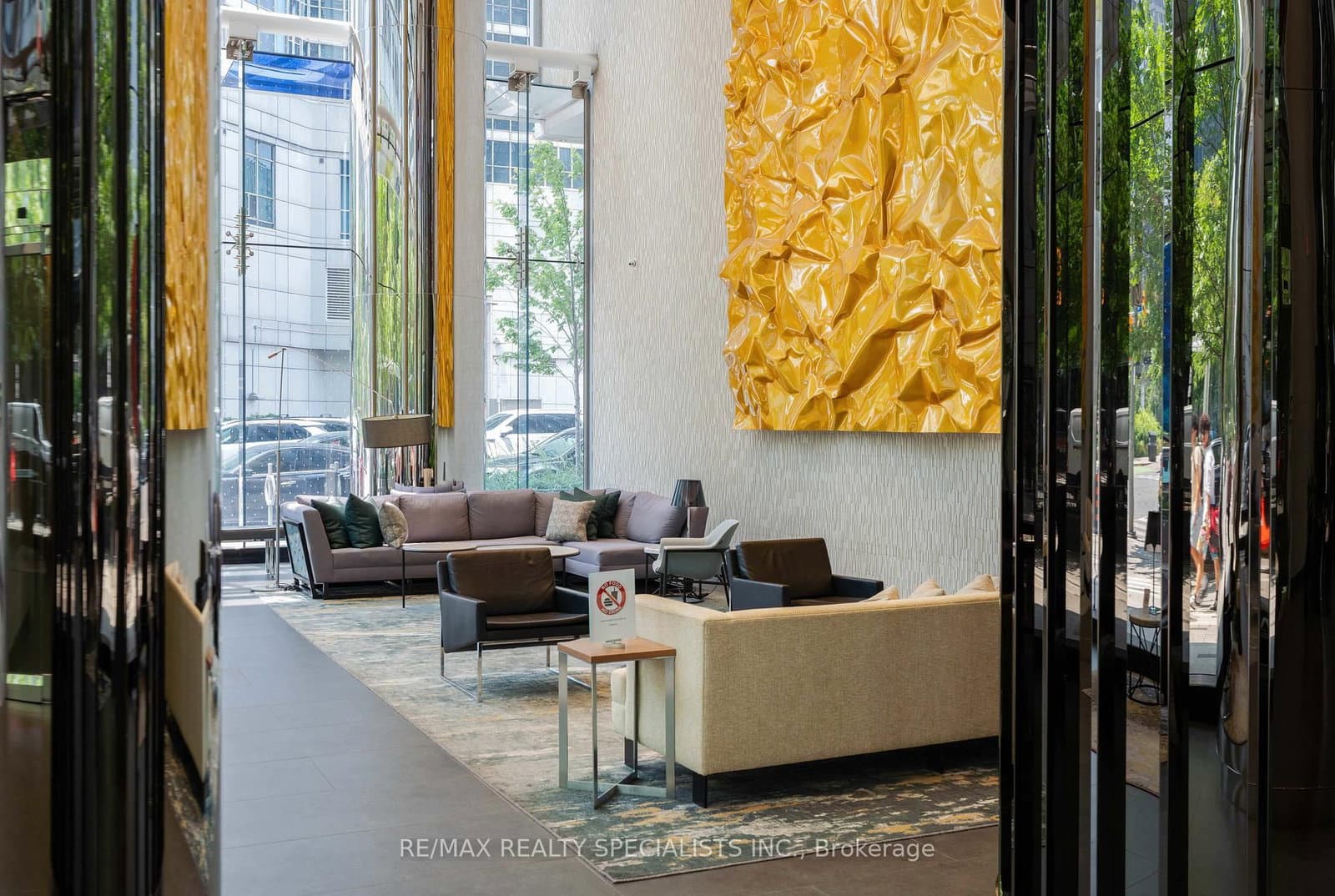 10 York Street, Unit 4303 thumbnail 4