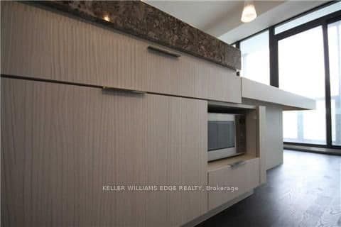 101 Charles Street E, Unit 408 thumbnail 6