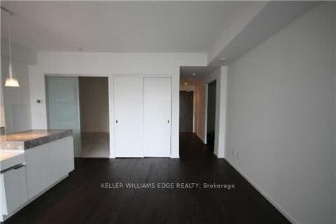 101 Charles Street E, Unit 408 thumbnail 9