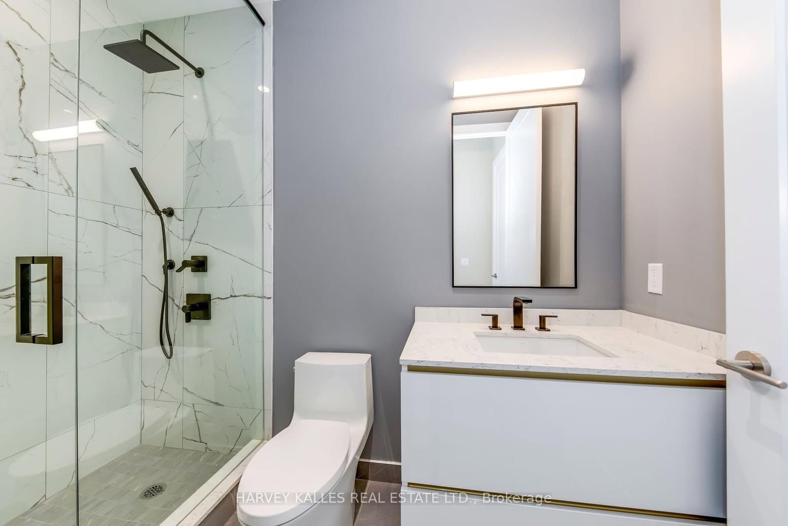 99 John Street, Unit 4801 thumbnail 12