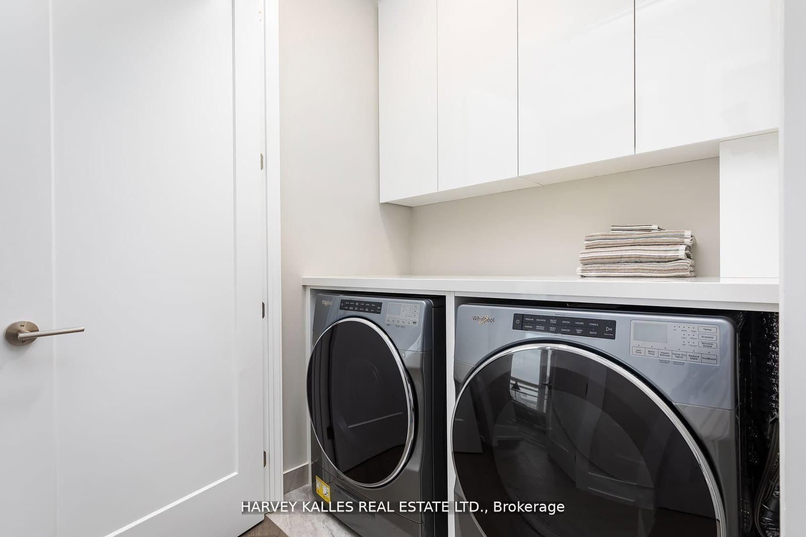 99 John Street, Unit 4802 thumbnail 31