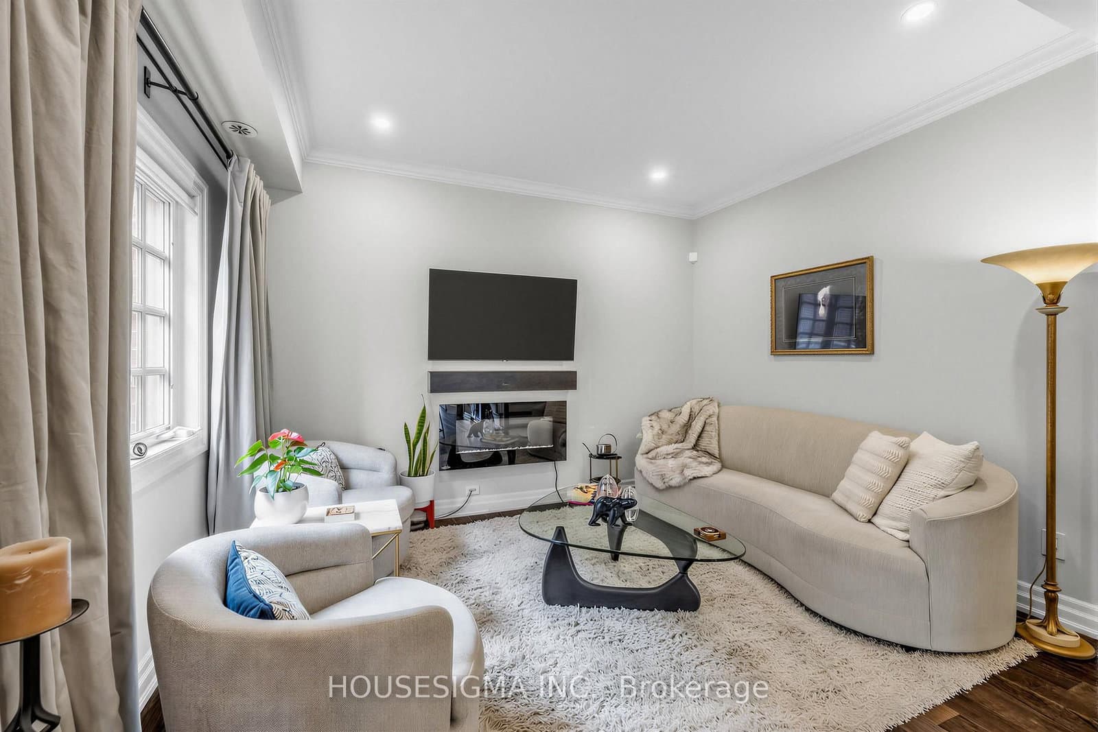 361 Roehampton Avenue thumbnail 14