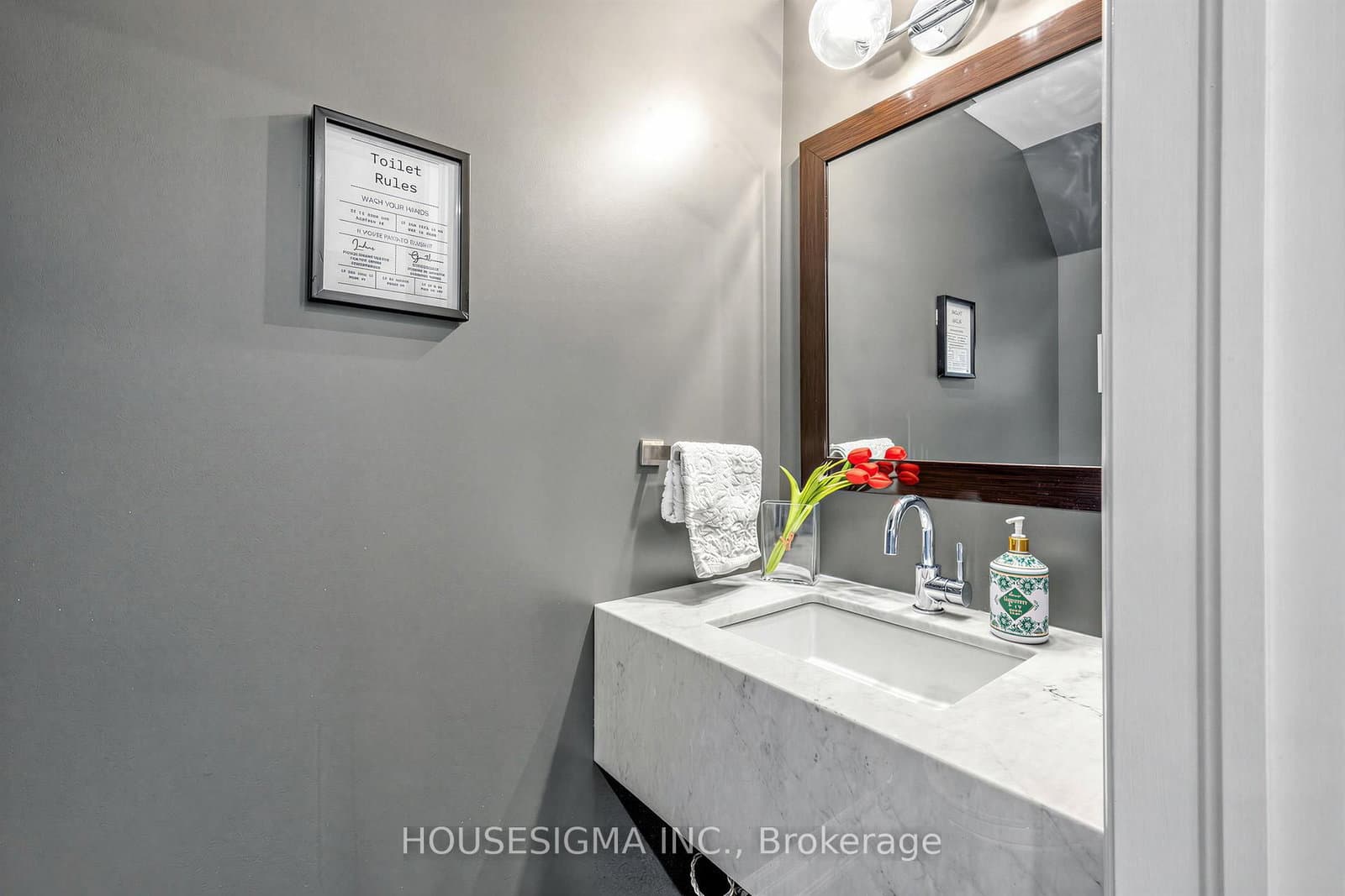 361 Roehampton Avenue thumbnail 18