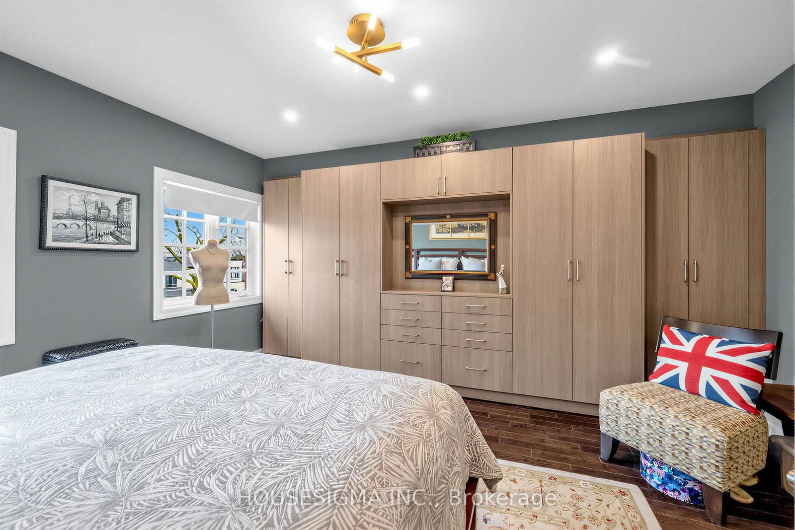 361 Roehampton Avenue thumbnail 21