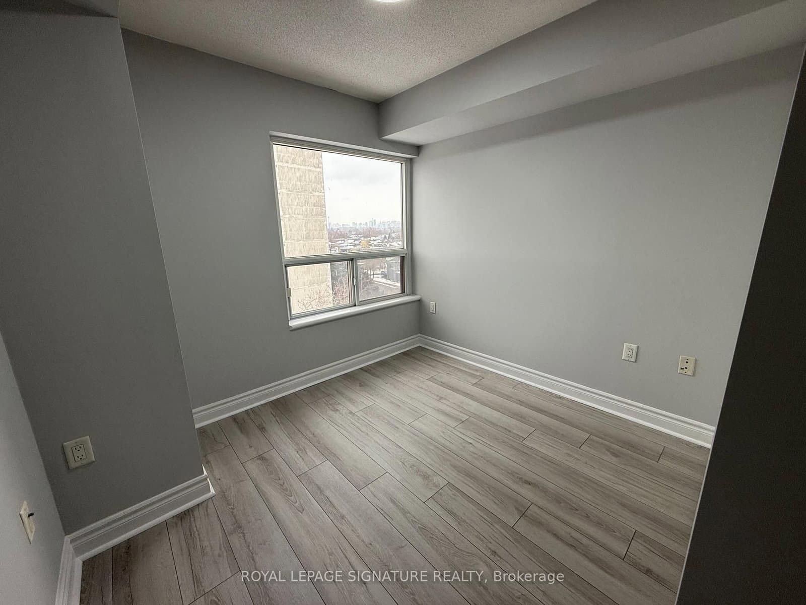 2 Neptune Drive, Unit 605 thumbnail 8
