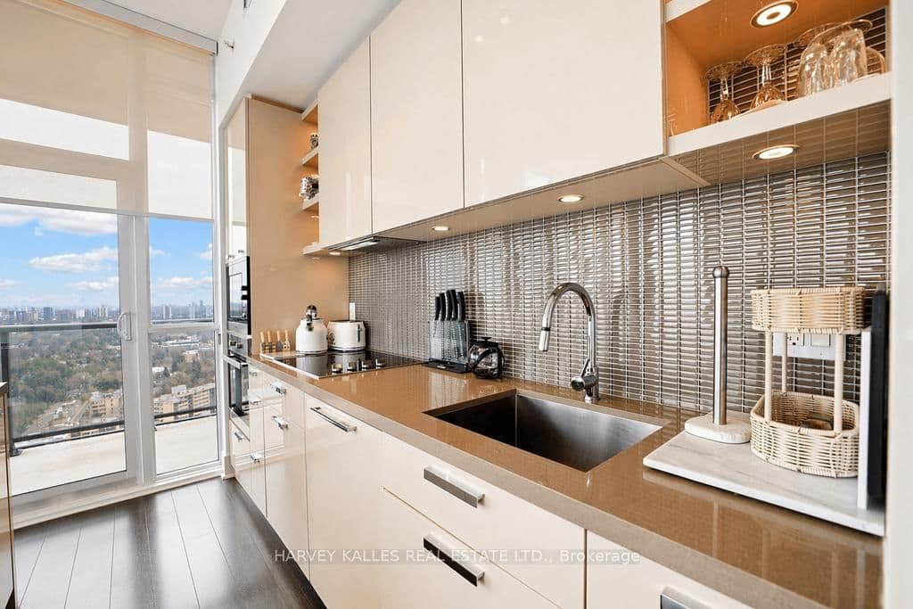 32 Davenport Road, Unit 2603 thumbnail 19