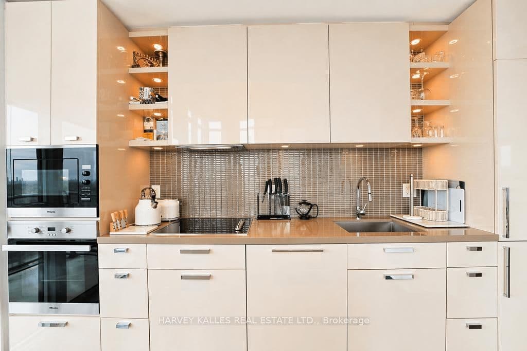 32 Davenport Road, Unit 2603 thumbnail 21