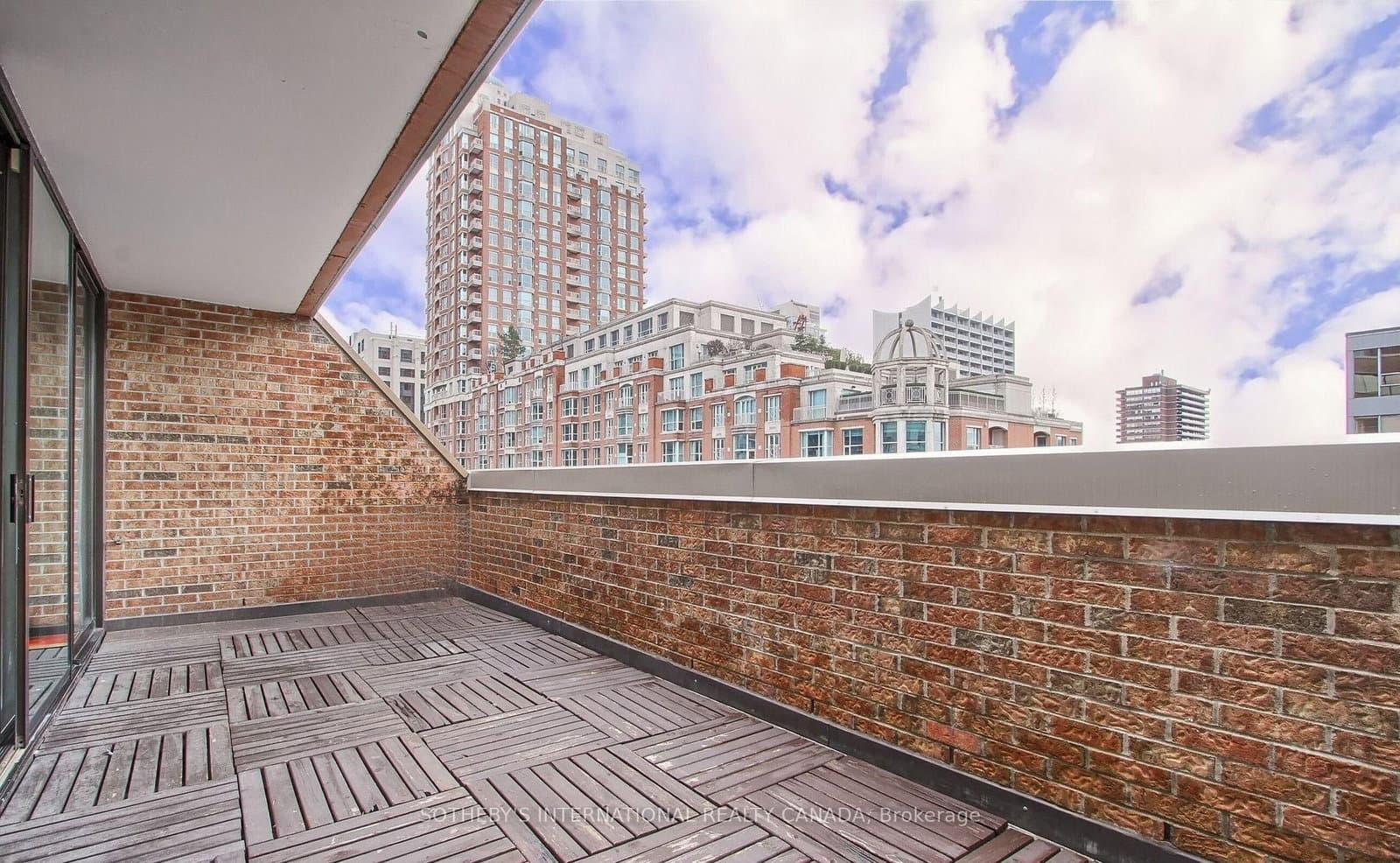 55A Avenue Road, Unit 408 thumbnail 14
