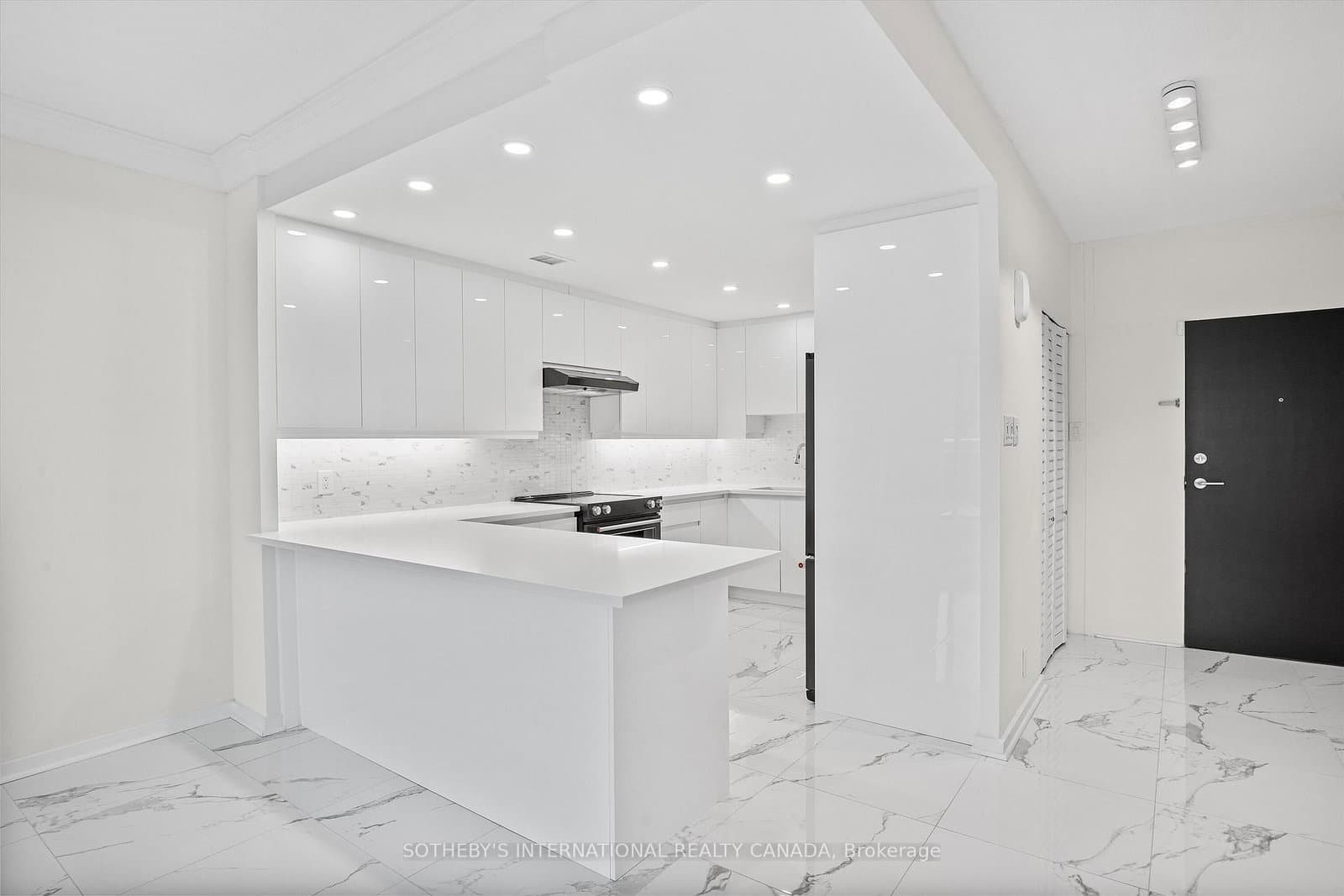 55A Avenue Road, Unit 408 thumbnail 8
