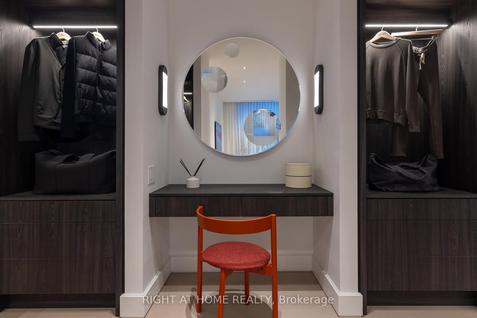 1 Roxborough Street W, Unit 403 thumbnail 20