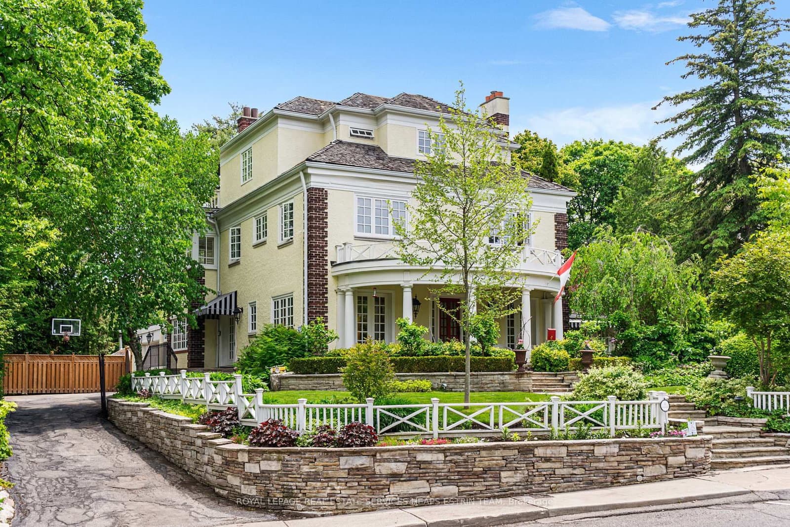 25 Strathgowan Crescent thumbnail 2
