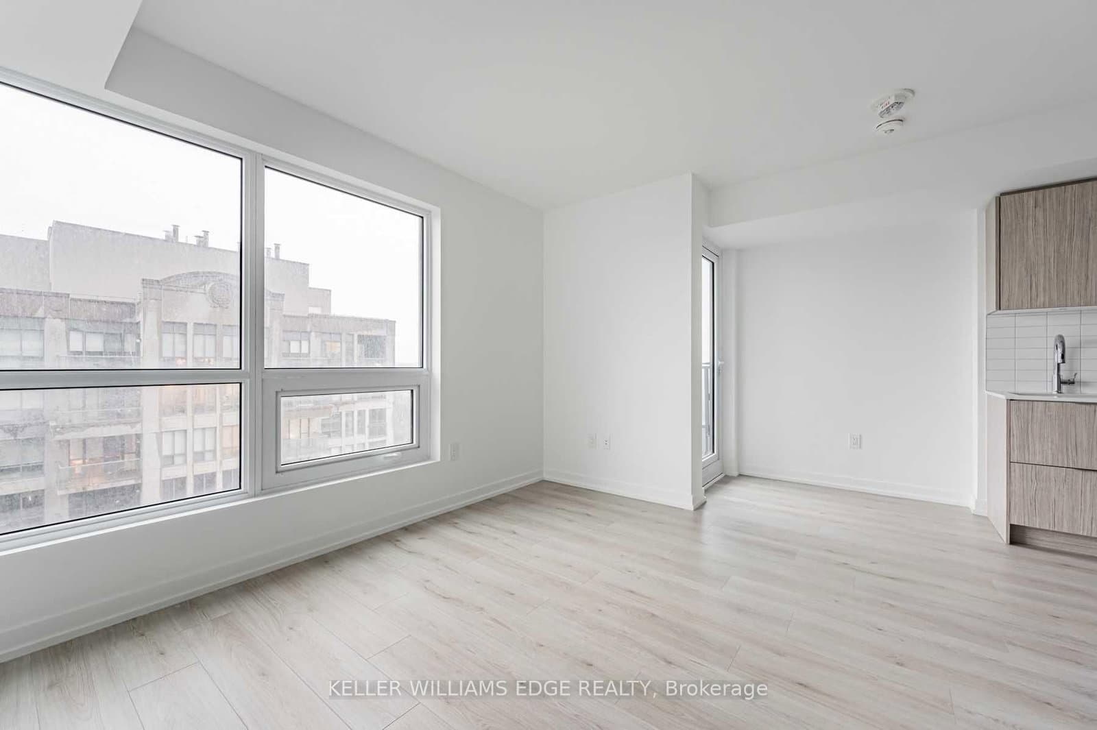 395 Bloor Street E, Unit 1307 thumbnail 4