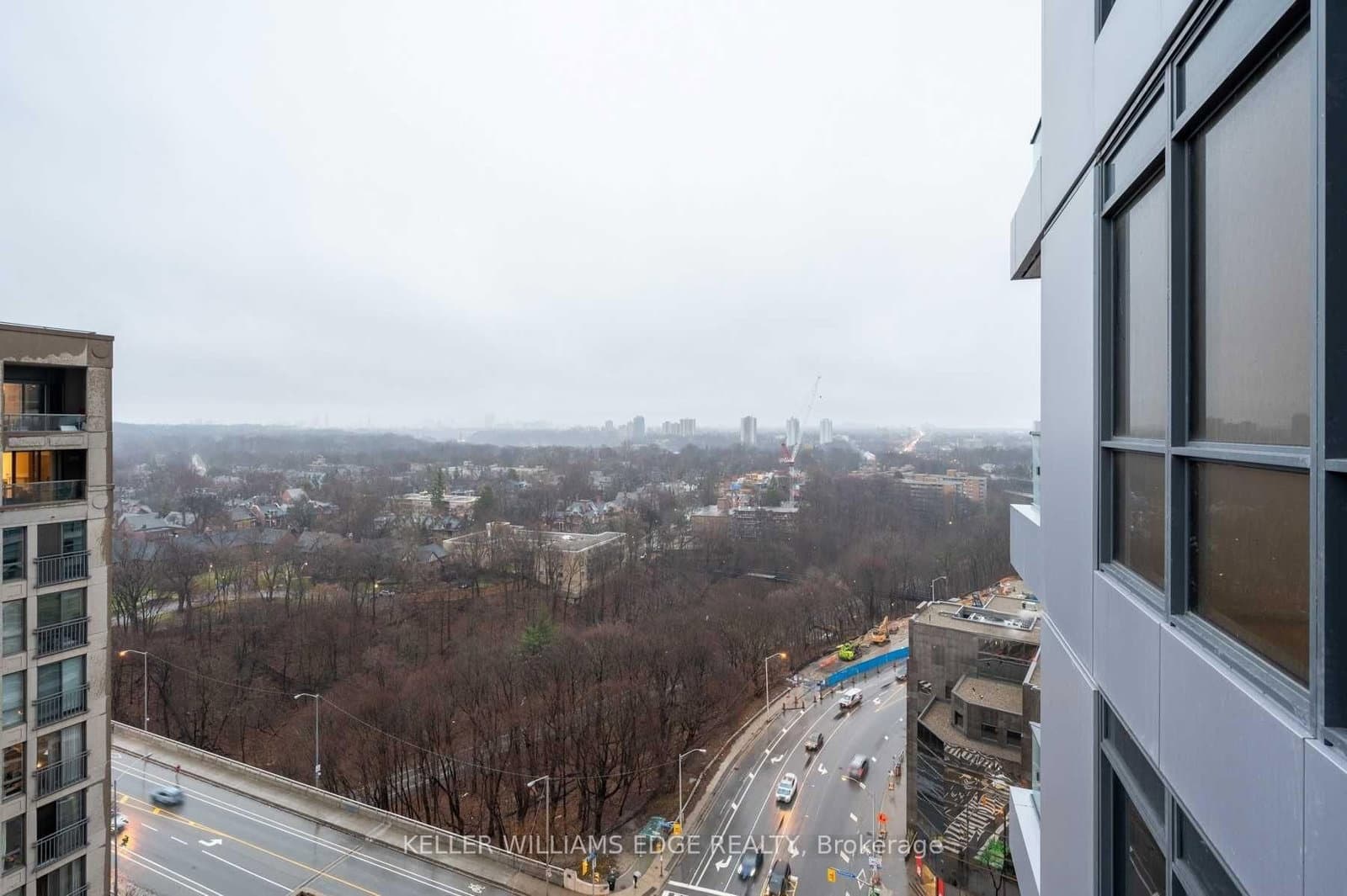 395 Bloor Street E, Unit 1307 thumbnail 7