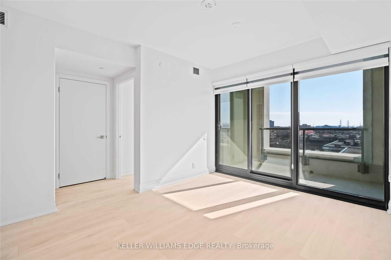 33 Frederick Todd Way, Unit 507 thumbnail 3