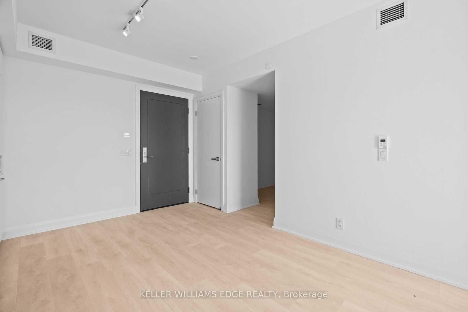 33 Frederick Todd Way, Unit 507 thumbnail 4