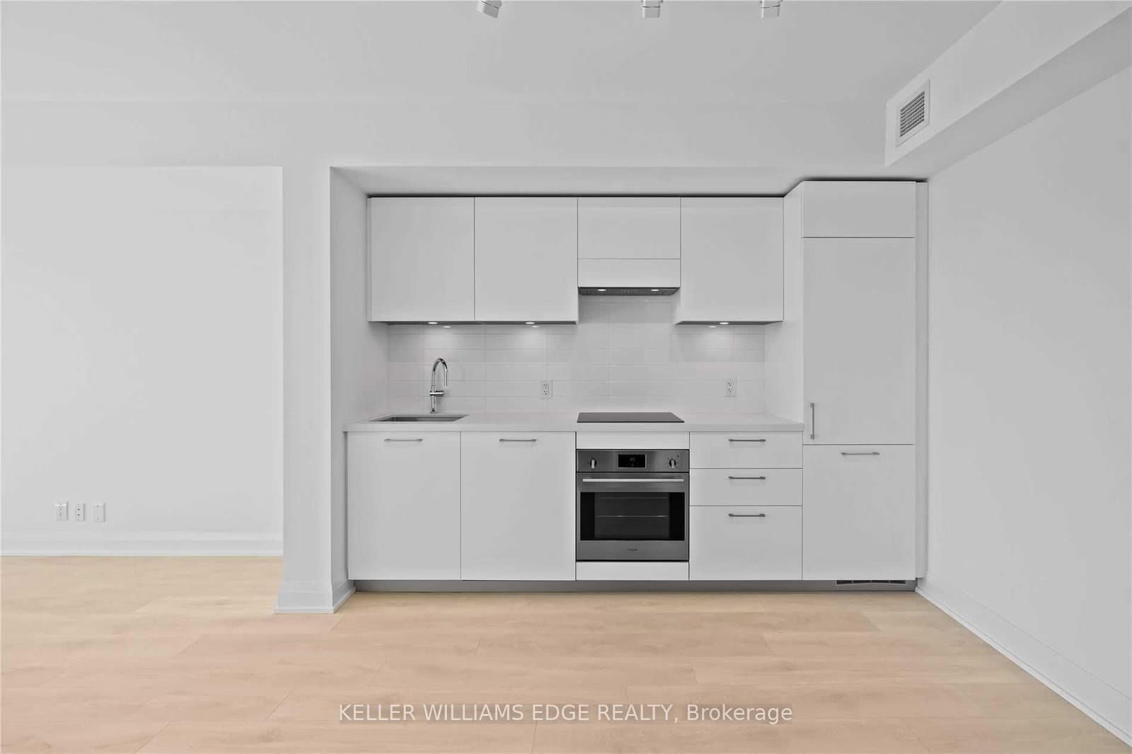 33 Frederick Todd Way, Unit 507 thumbnail 8