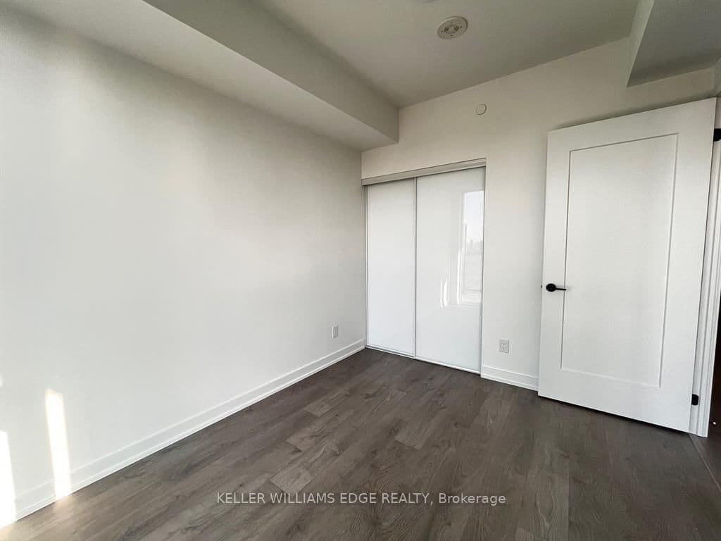 5 Defries Street, Unit 3010 thumbnail 4