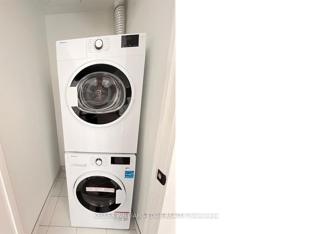 5 Defries Street, Unit 3010 thumbnail 9