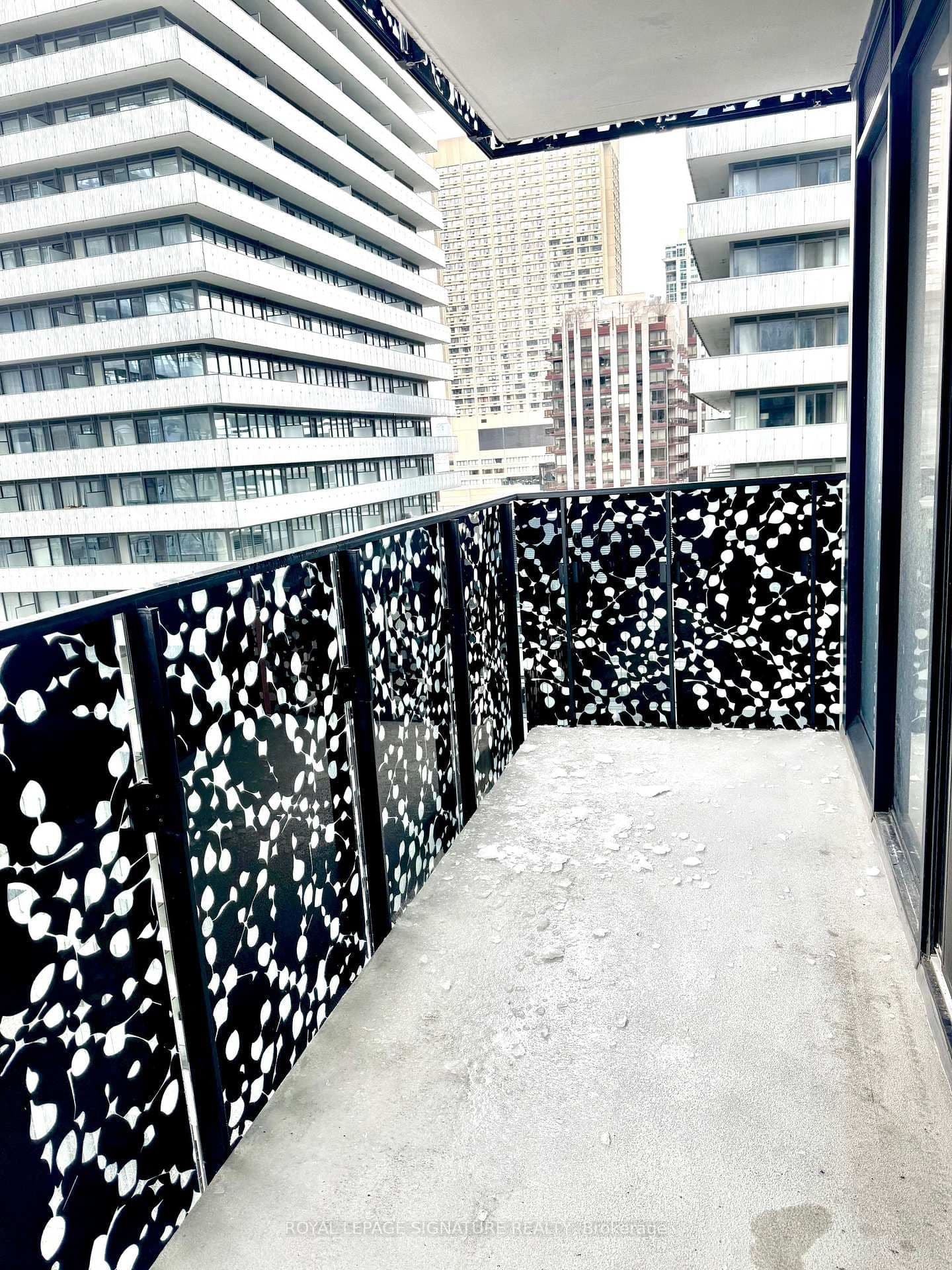 55 Charles Street E, Unit 1510 thumbnail 13