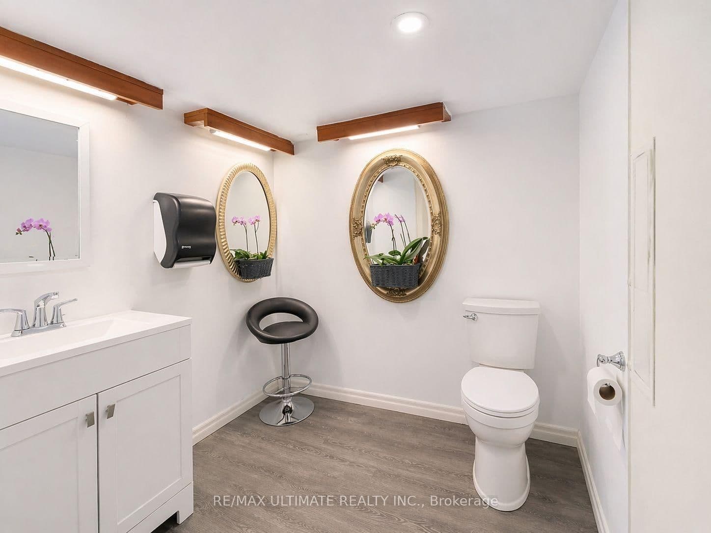 511 Queen Street W thumbnail 13