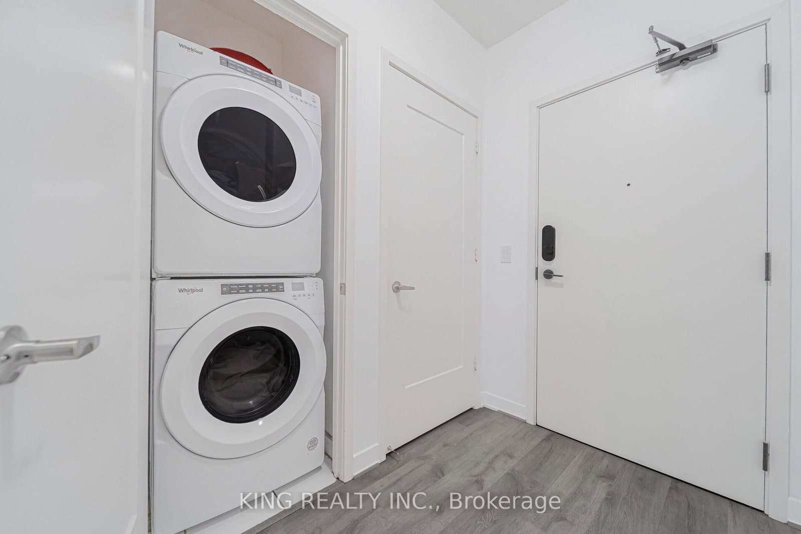 121 Lower Sherbourne Street S, Unit 233 thumbnail 17