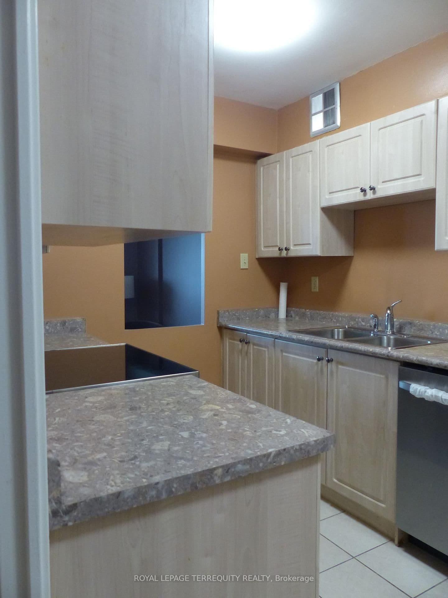 177 Linus Road, Unit 906 thumbnail 6