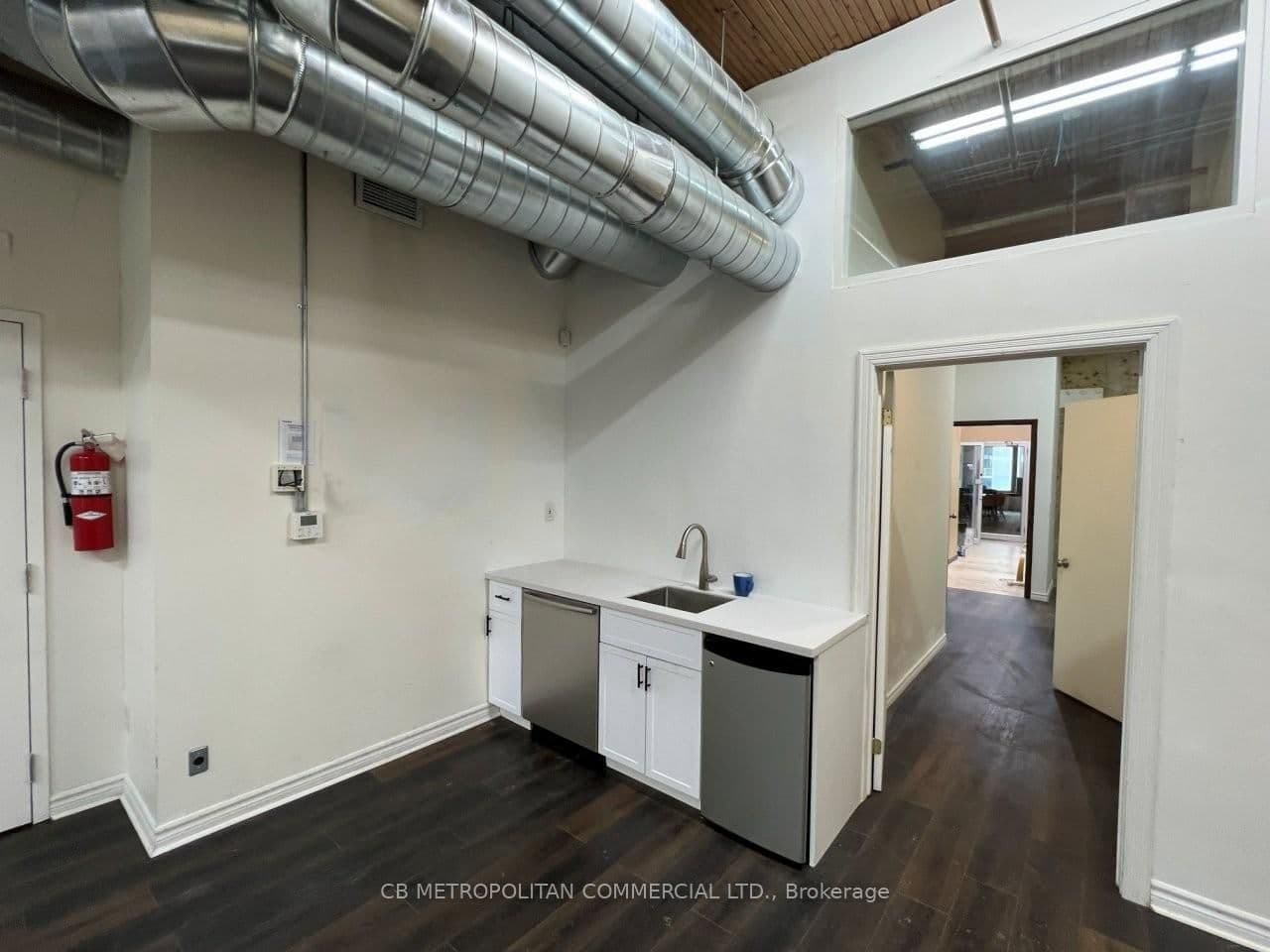 76 Richmond Street E, Unit 430 thumbnail 4