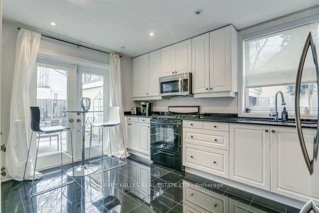 99 Hazelton Avenue thumbnail 9