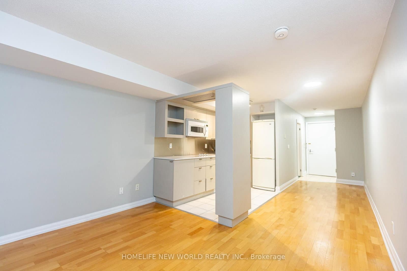 111 Elizabeth Street, Unit 951 thumbnail 3