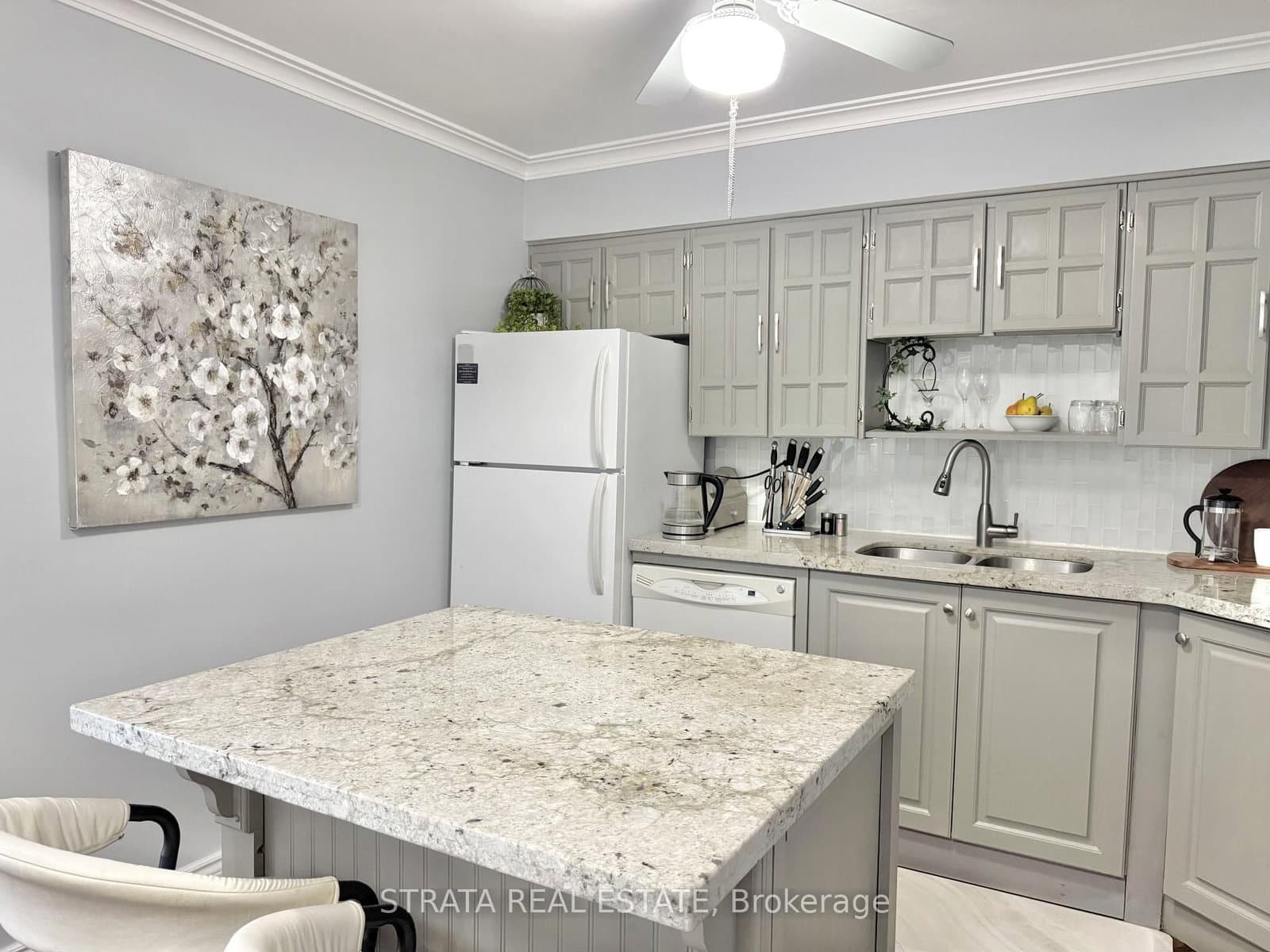 3555 Bathurst Street, Unit 203 thumbnail 15