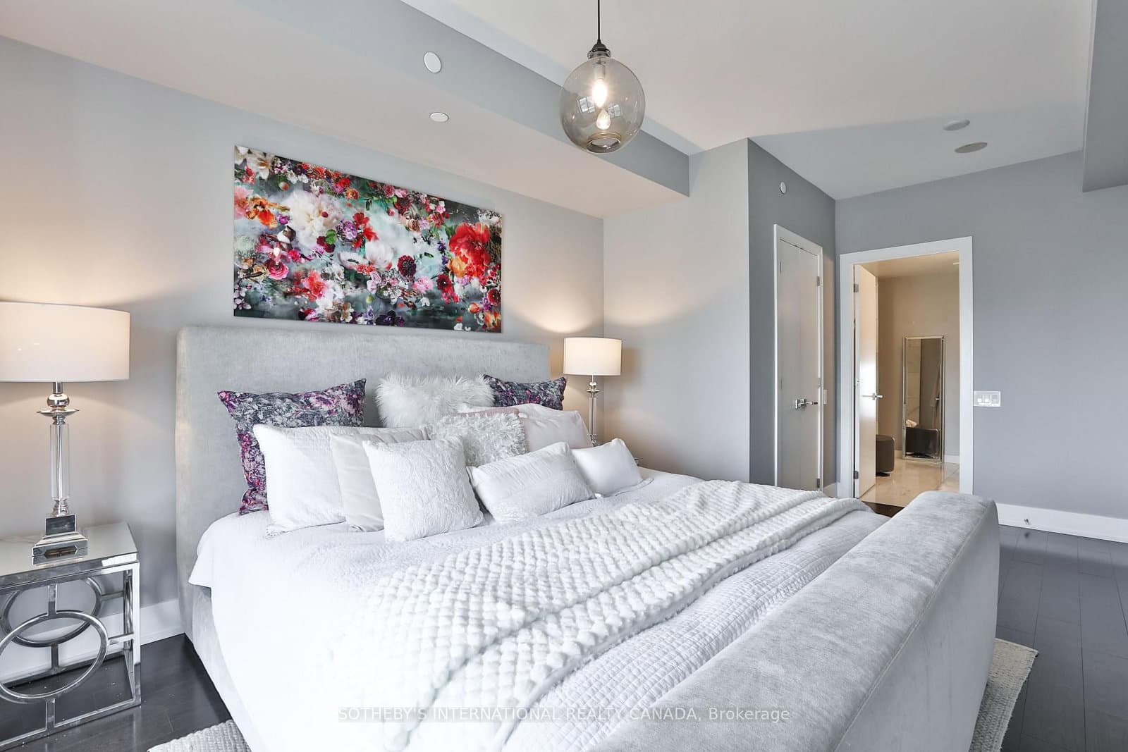 170 Avenue Road, Unit 811 thumbnail 18