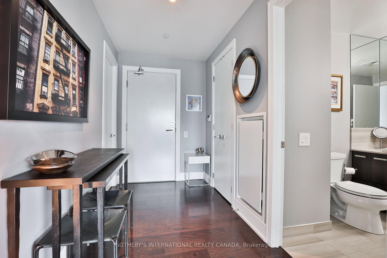 170 Avenue Road, Unit 811 thumbnail 2