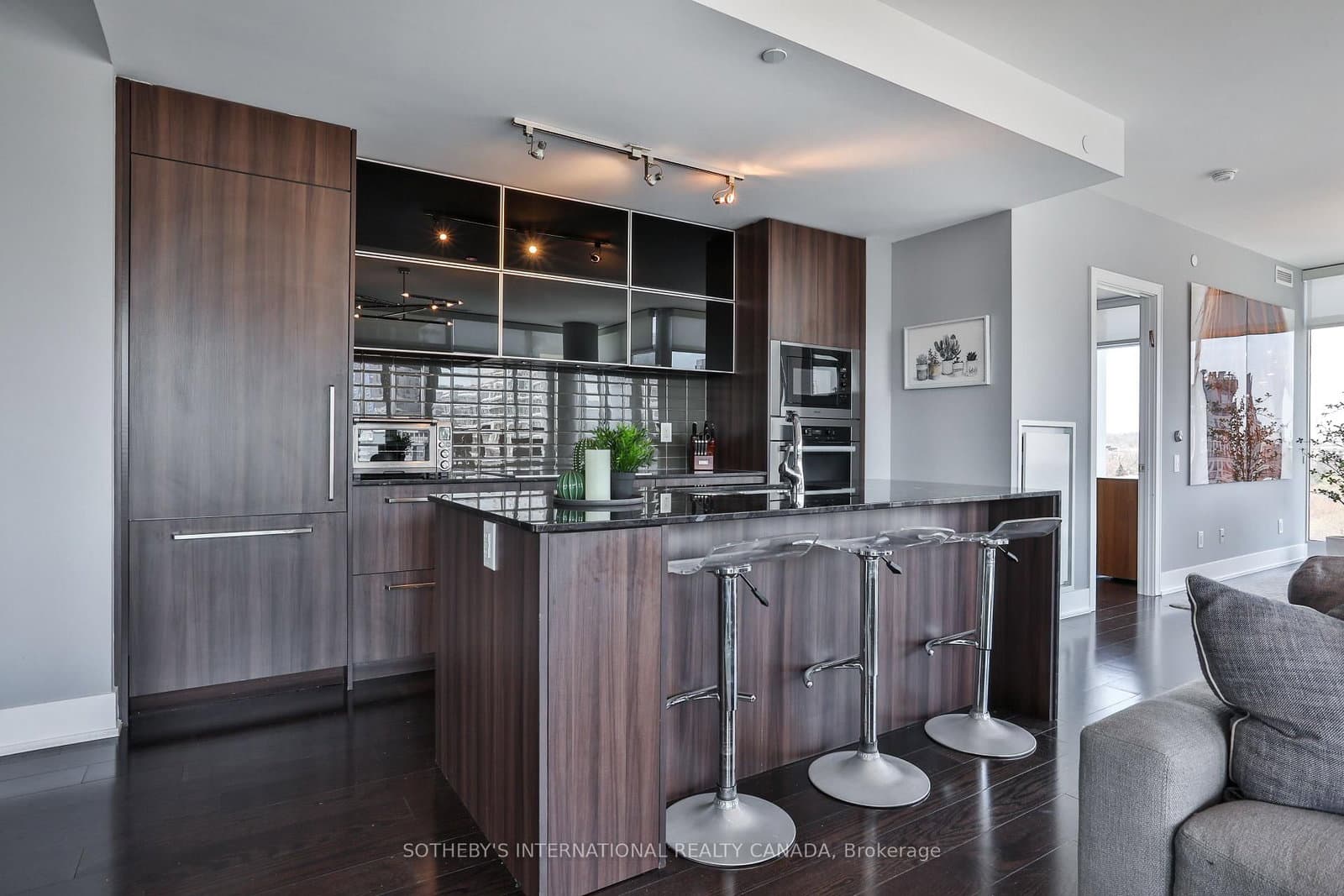 170 Avenue Road, Unit 811 thumbnail 9