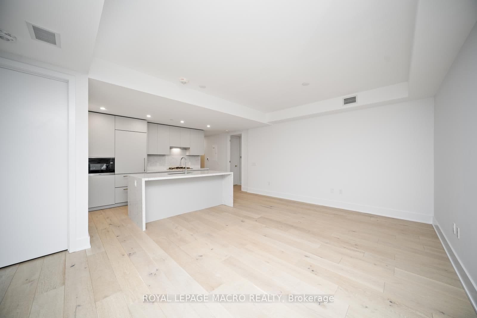 346 Davenport Road, Unit 403 thumbnail 2