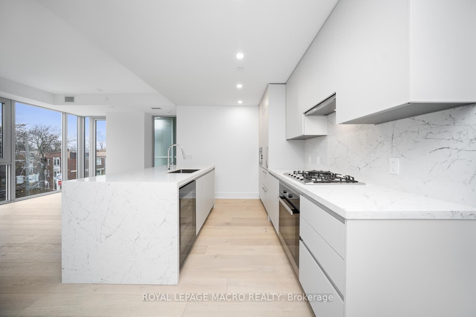 346 Davenport Road, Unit 403 thumbnail 20